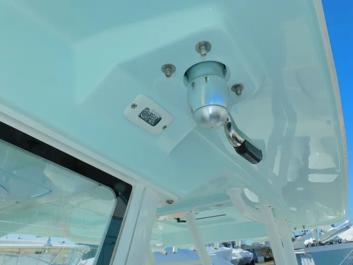 Ariel Yacht Photos Pics 