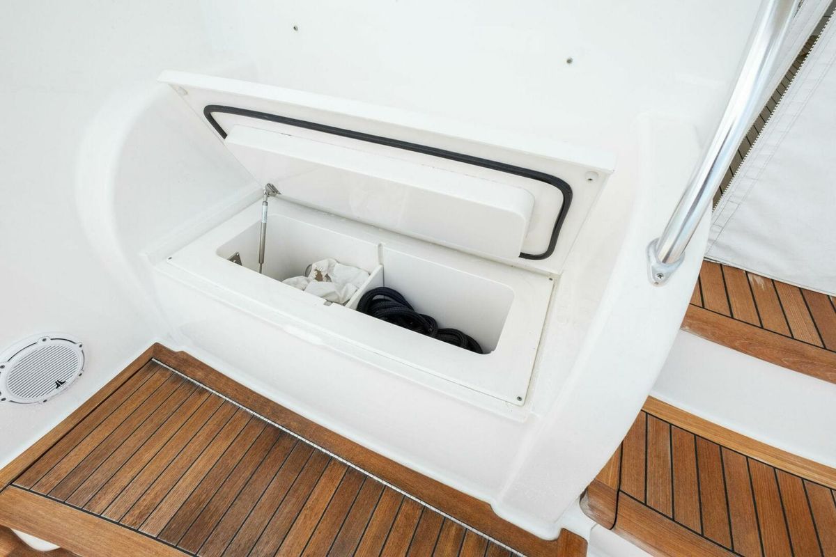 2015 Viking 52 
