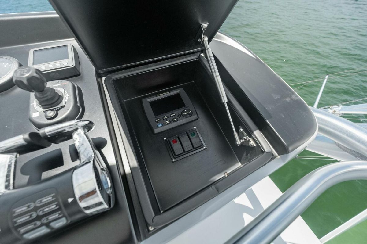2015 Viking 52 