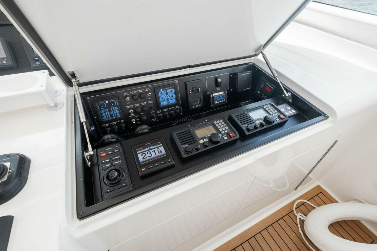2015 Viking 52 