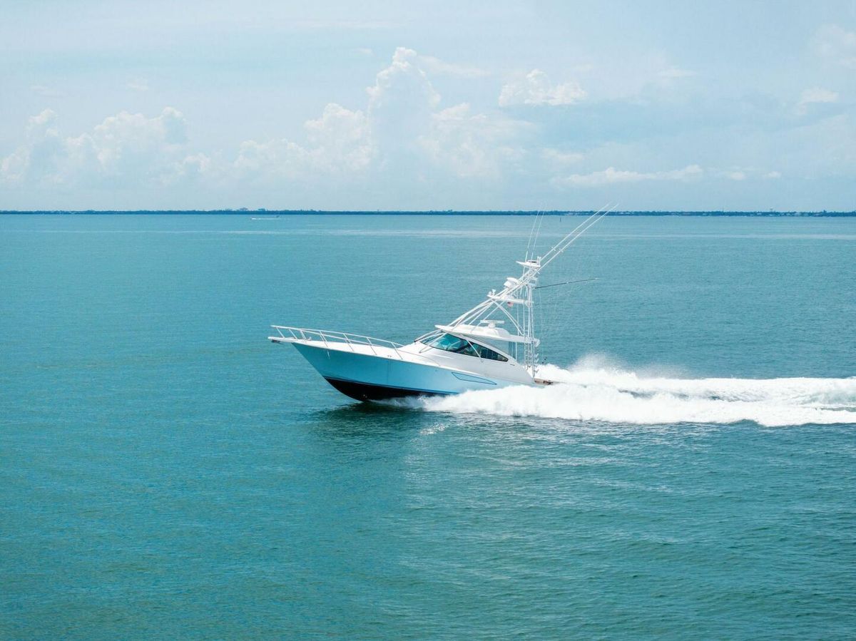2015 Viking 52 