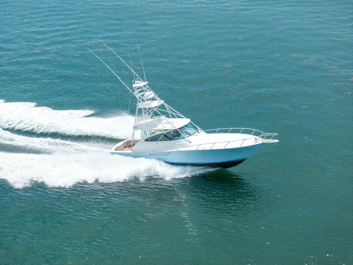 2015 Viking 52 