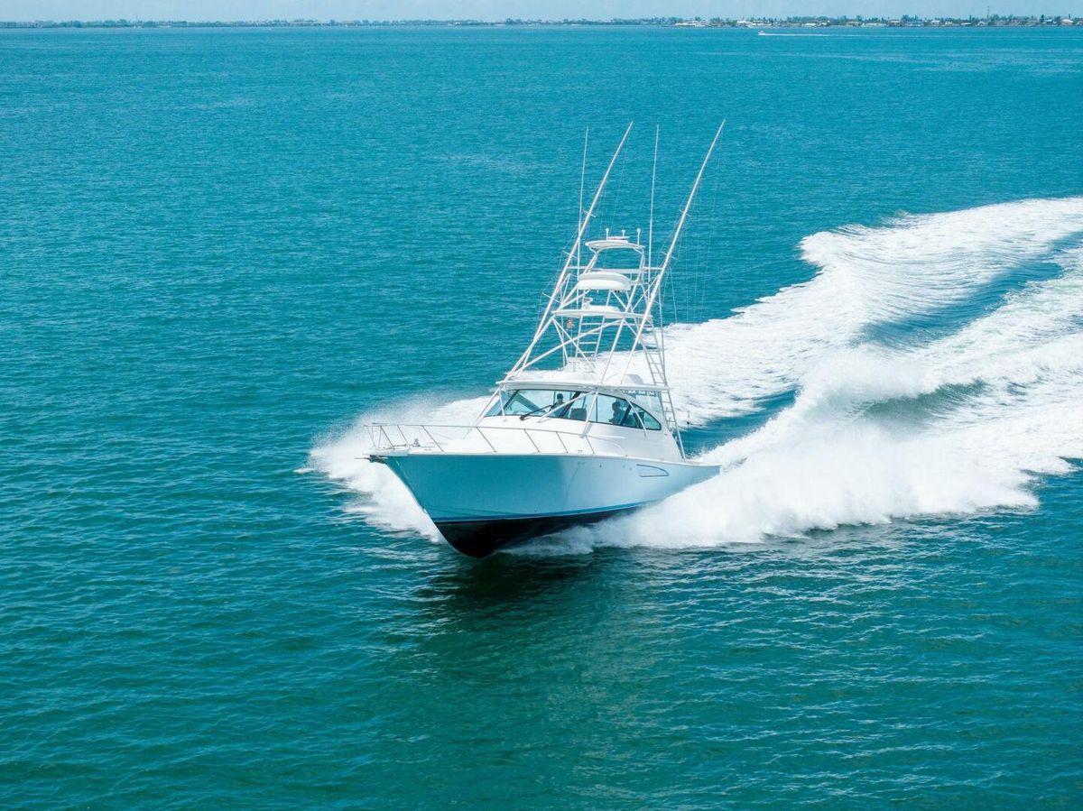 2015 Viking 52 
