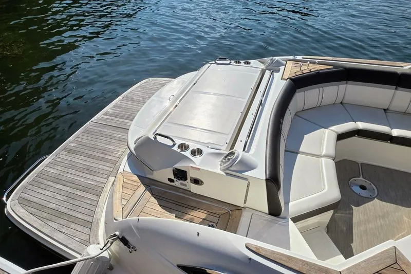  Yacht Photos Pics 2019 Sea Ray 350 SLX boat with spacious seating and elegant deck design.