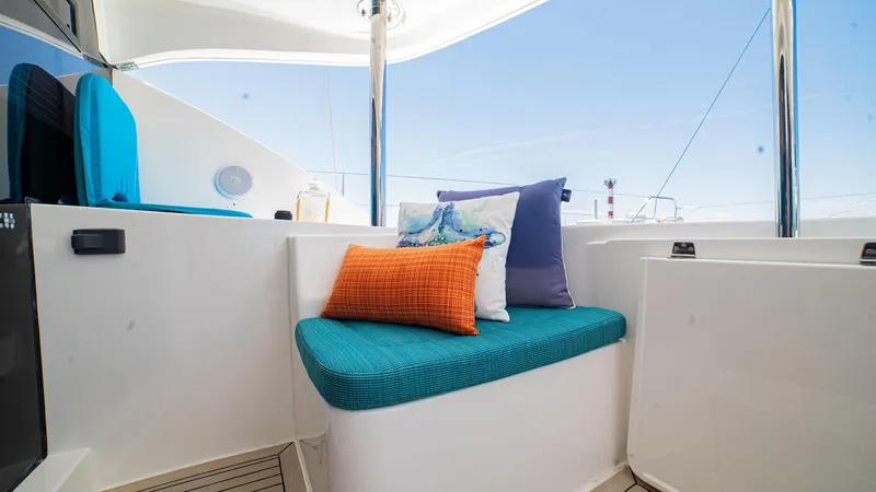 Windward Destiny Yacht Photos Pics Port Side Seat