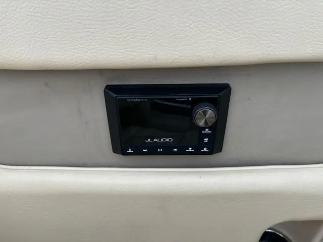  Yacht Photos Pics JL Audio system in 2014 Chris-Craft Launch 32 boat interior.