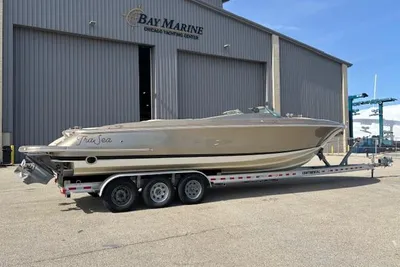Chris-Craft Launch 32