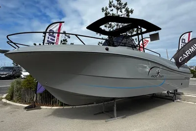 2024 Pacific Craft 750 Open