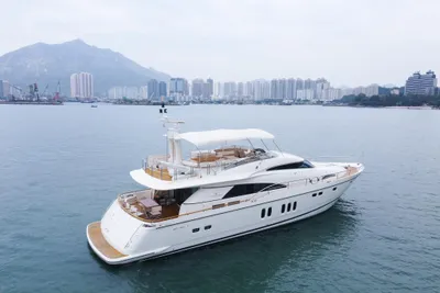 Fairline Squadron 74