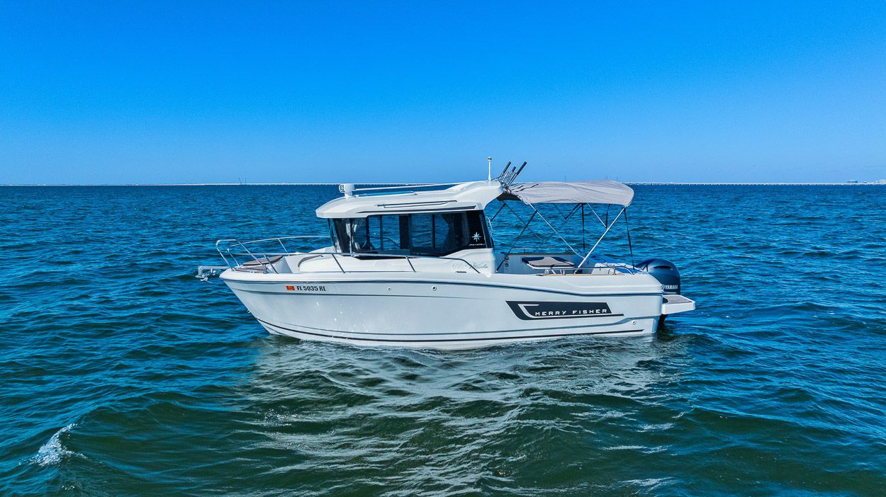 2017 Jeanneau Merry Fisher 695 Marlin