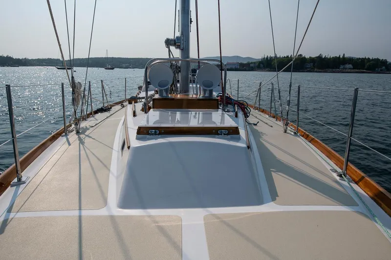Loon Yacht Photos Pics 1988 Hinckley Sou'wester 42 sailboat deck with scenic water view.