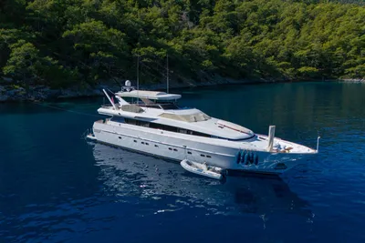 Admiral 27