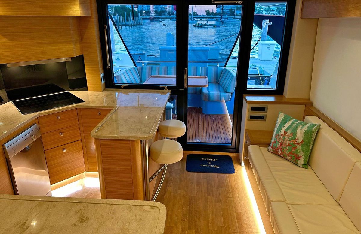 2021 Outer Reef Trident 62 