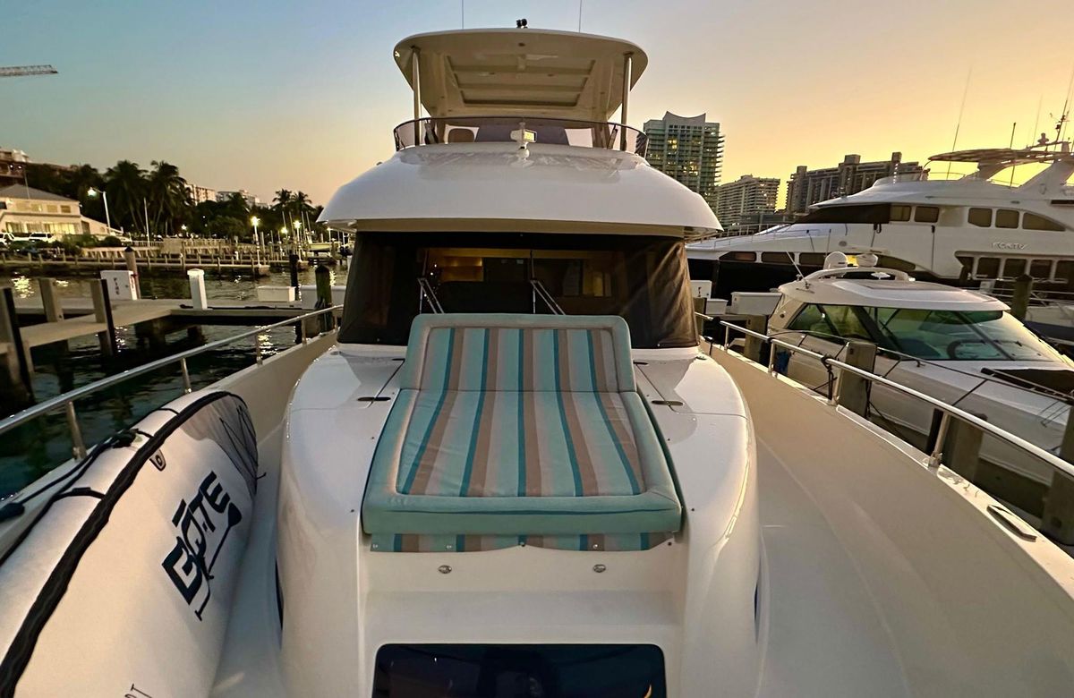 2021 Outer Reef Trident 62 