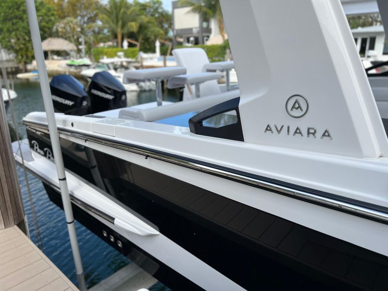 2023 Aviara AV32