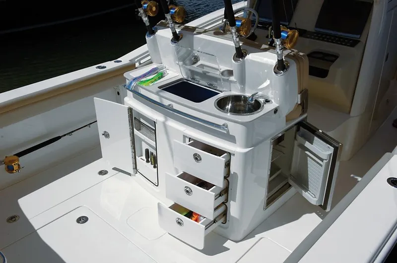 Trailer Included In Sale Yacht Photos Pics 