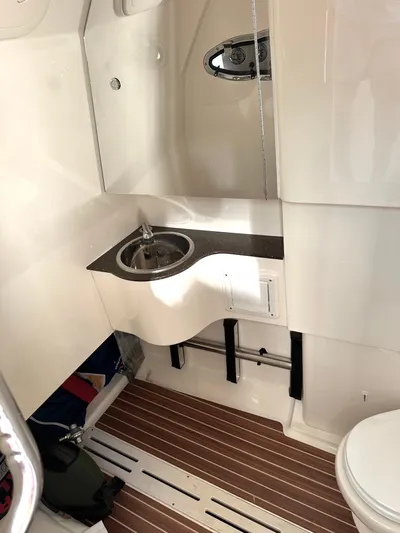 Trailer Included In Sale Yacht Photos Pics 