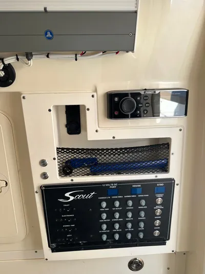 Trailer Included In Sale Yacht Photos Pics 