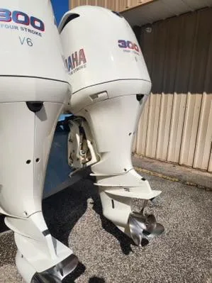 Trailer Included In Sale Yacht Photos Pics 