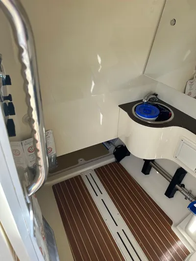 Trailer Included In Sale Yacht Photos Pics 