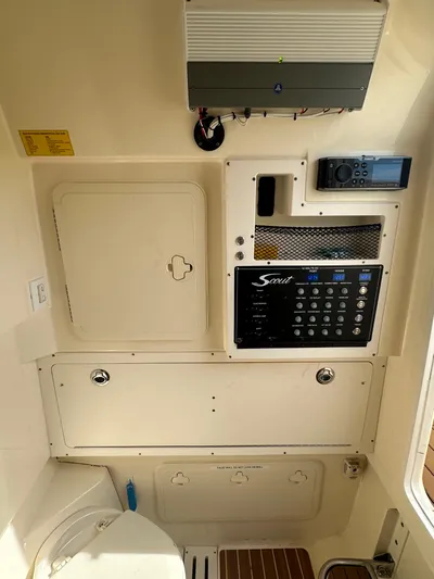 Trailer Included In Sale Yacht Photos Pics 