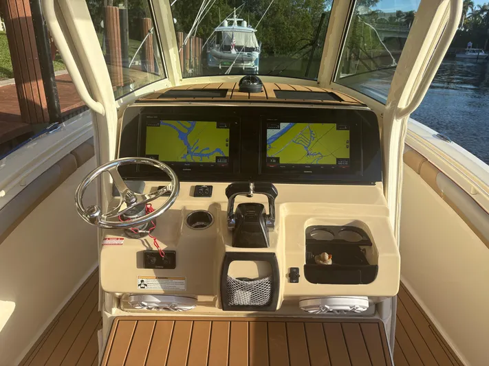 Trailer Included In Sale Yacht Photos Pics 