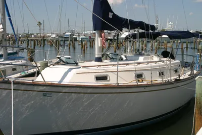 Island Packet 31