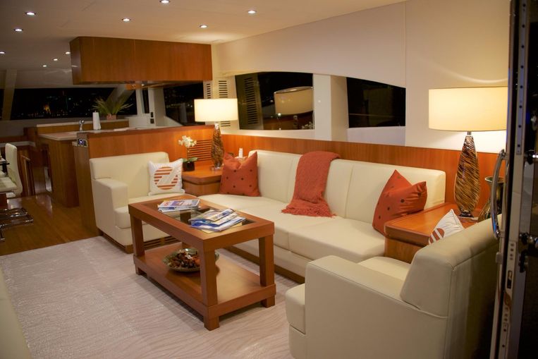 2024-70-johnson-70-motor-yacht-sky-lounge