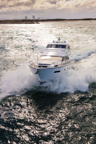 2024-70-johnson-70-motor-yacht-sky-lounge