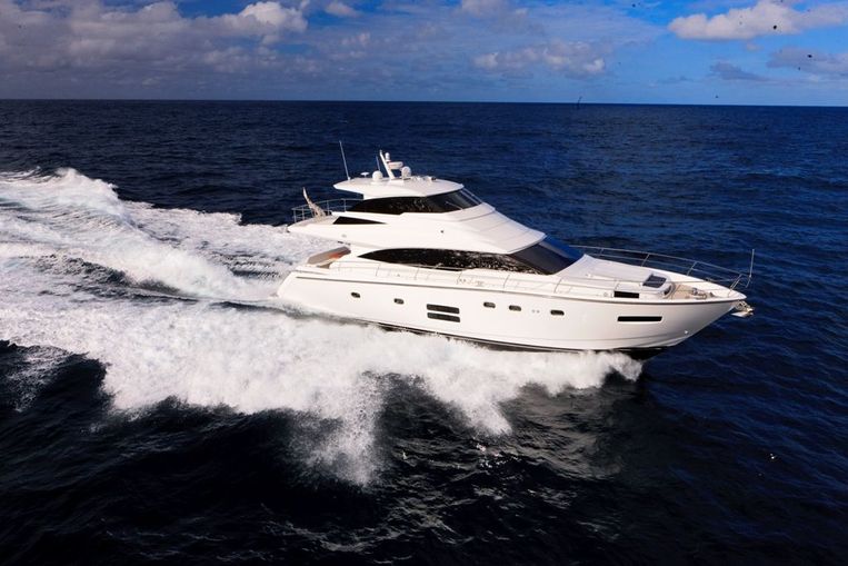 2024-70-johnson-70-motor-yacht-sky-lounge