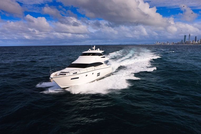 2024-70-johnson-70-motor-yacht-sky-lounge