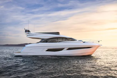 Segue X4 FLYBRIDGE