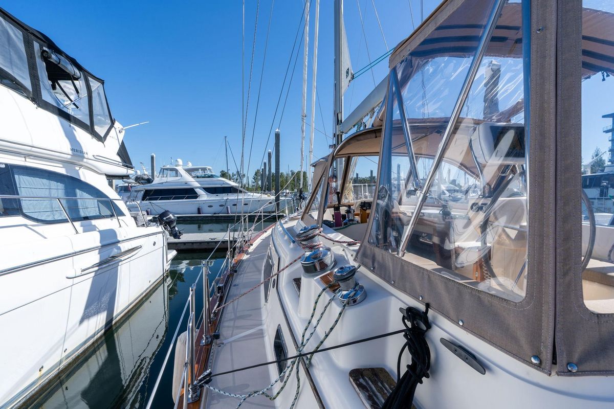 2008 Island Packet 48 