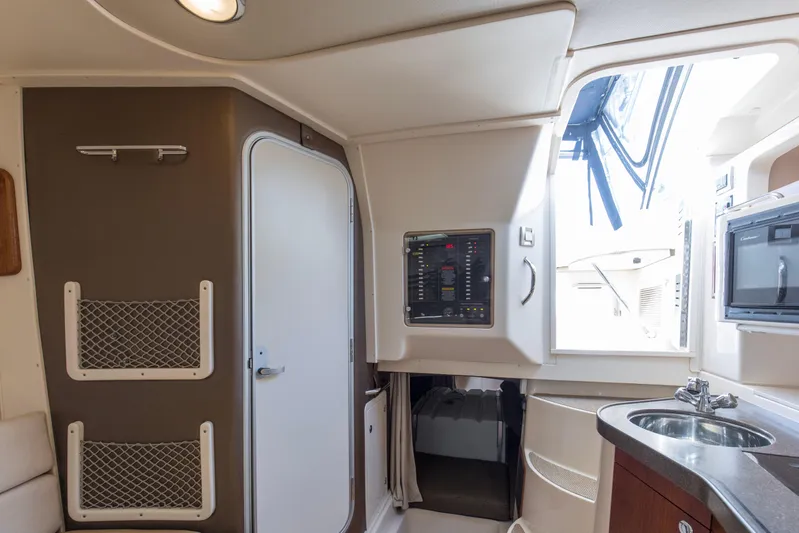  Yacht Photos Pics 2009 33 Grady White 330 no name Cabin