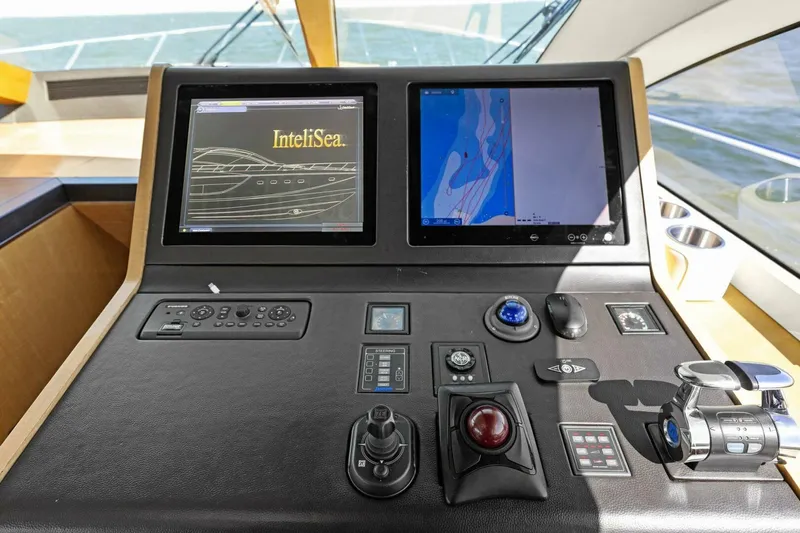 Rockwater Yacht Photos Pics 2013 Cheoy Lee 76 Alpha Flybridge - Image 54