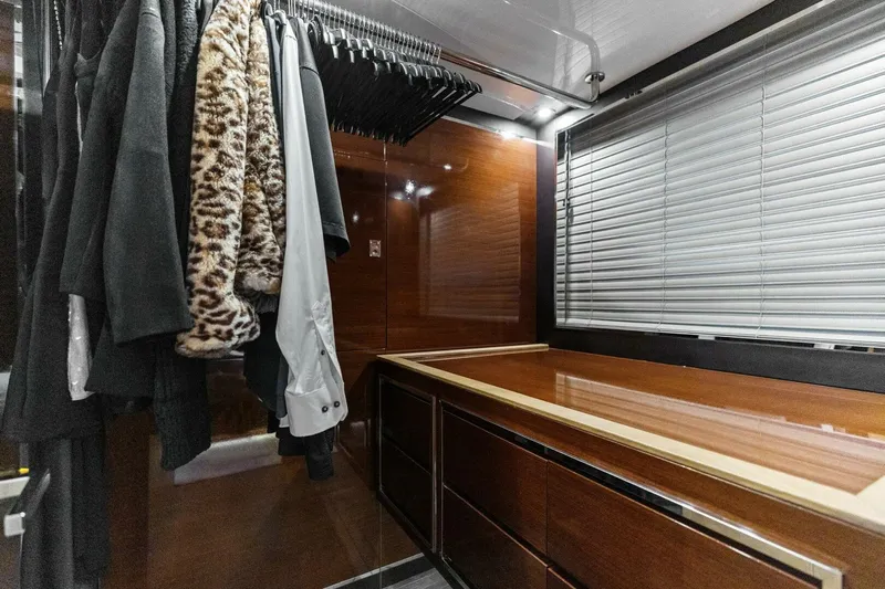 Rockwater Yacht Photos Pics 2013 Cheoy Lee 76 Alpha Flybridge - Image 69