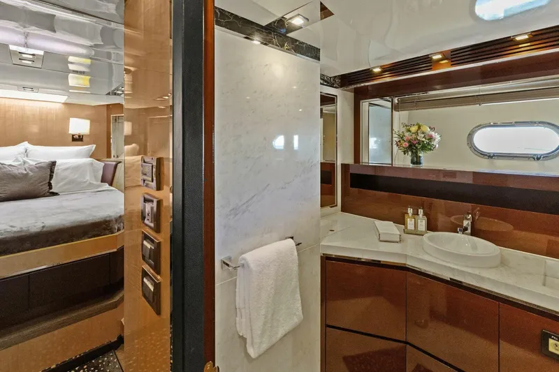 Rockwater Yacht Photos Pics 2013 Cheoy Lee 76 Alpha Flybridge - Image 86