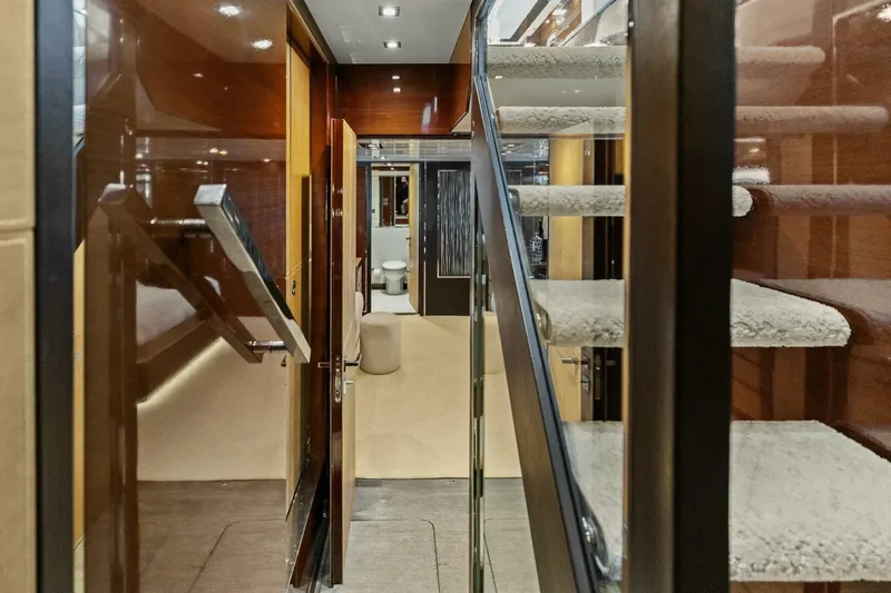 Rockwater Yacht Photos Pics 2013 Cheoy Lee 76 Alpha Flybridge - Image 59