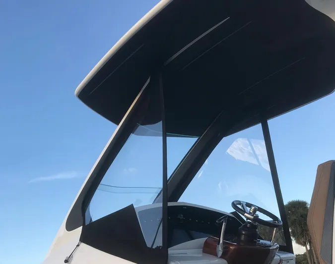  Yacht Photos Pics Helm Hardtop