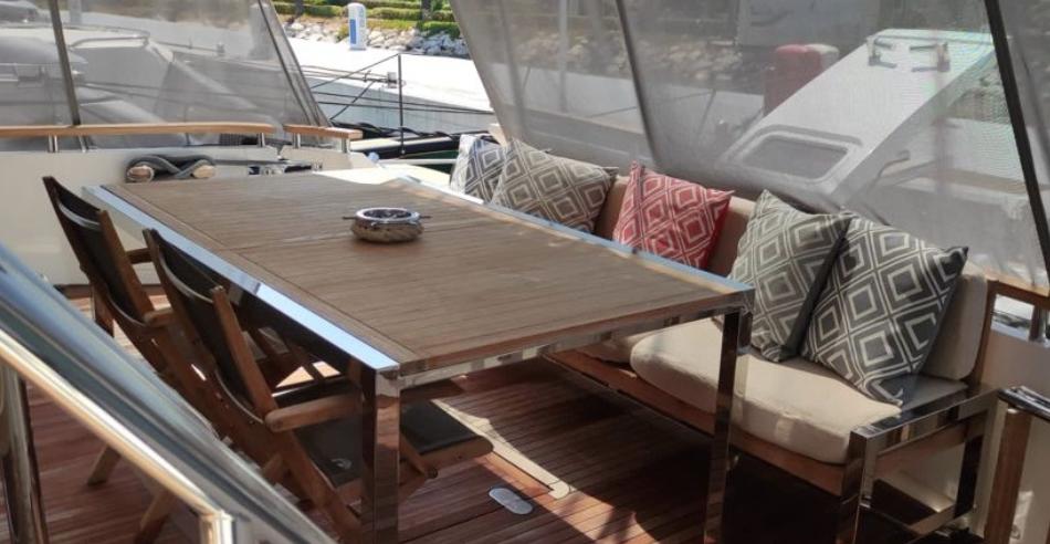 2013 Fairline Squadron 78 Flybridge for sale - YachtWorld