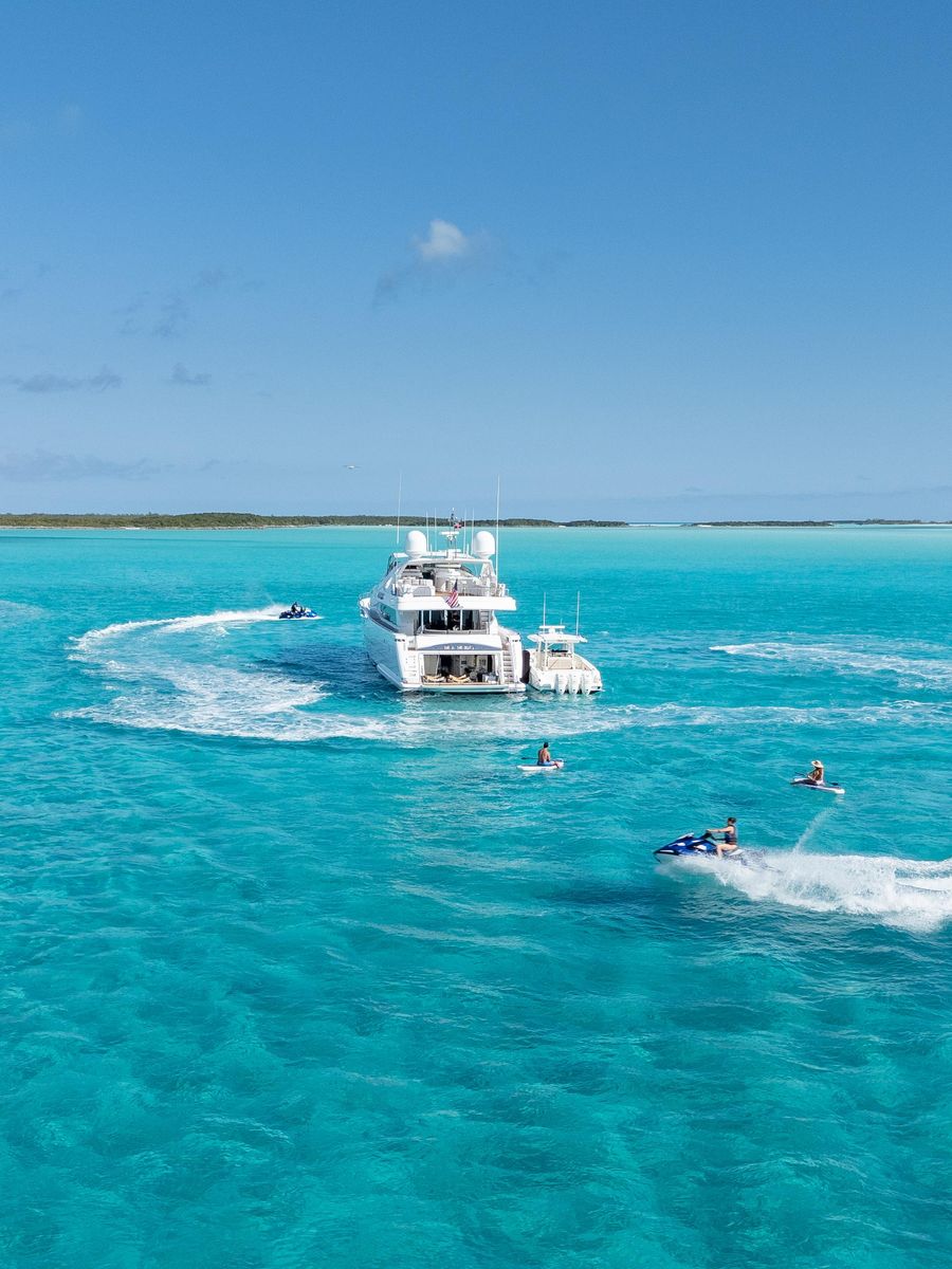 2004 Ferretti Yachts 112 