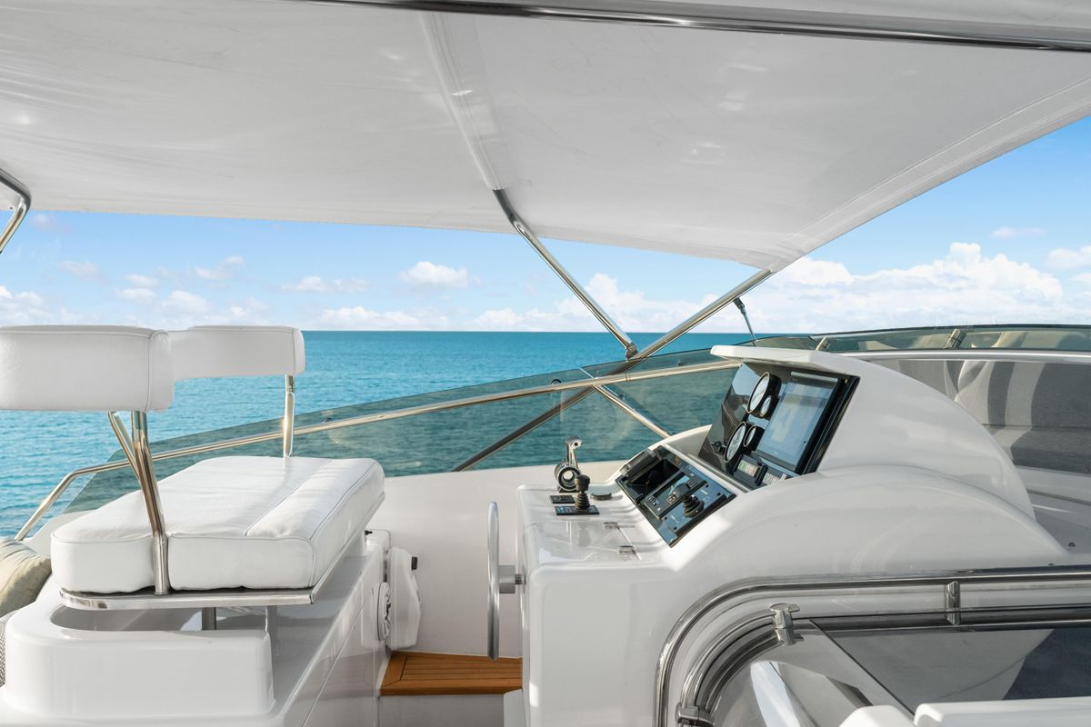 2004 Ferretti Yachts 112 