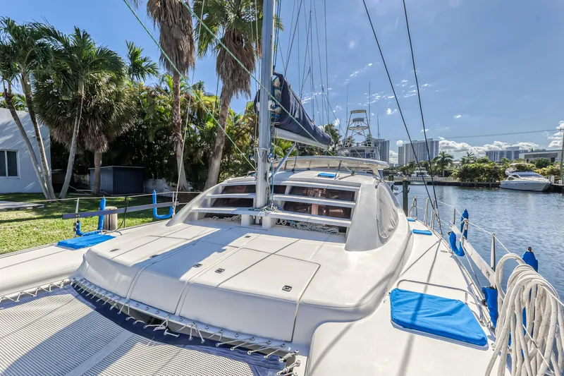 Reef'n It Yacht Photos Pics 