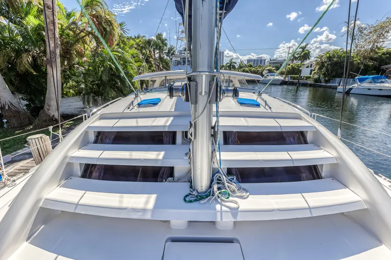 Reef'n It Yacht Photos Pics 