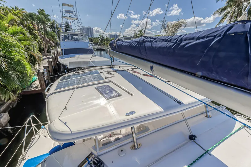 Reef'n It Yacht Photos Pics 