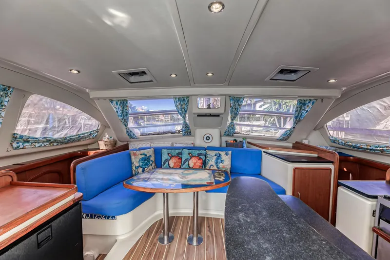 Reef'n It Yacht Photos Pics 