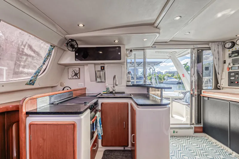 Reef'n It Yacht Photos Pics 