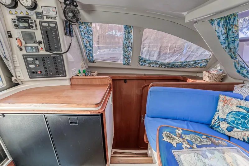 Reef'n It Yacht Photos Pics 