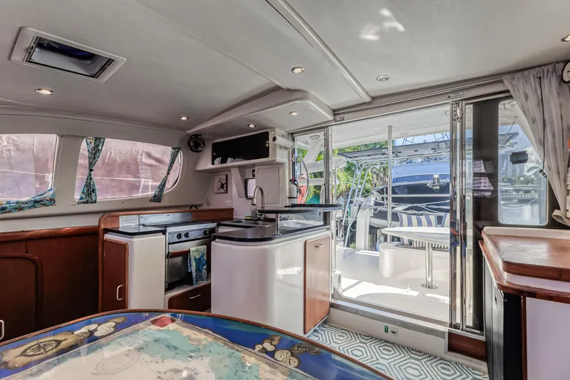 Reef'n It Yacht Photos Pics 