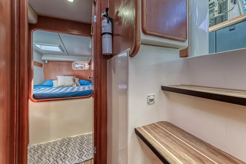 Reef'n It Yacht Photos Pics 